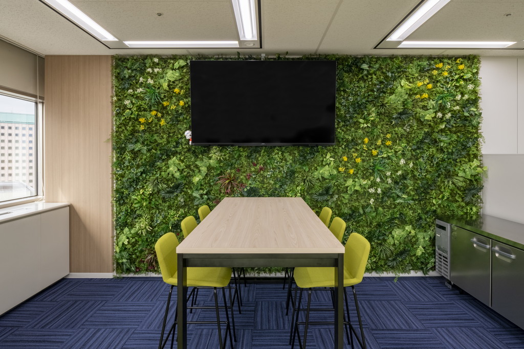 ミーティングエリア 正面